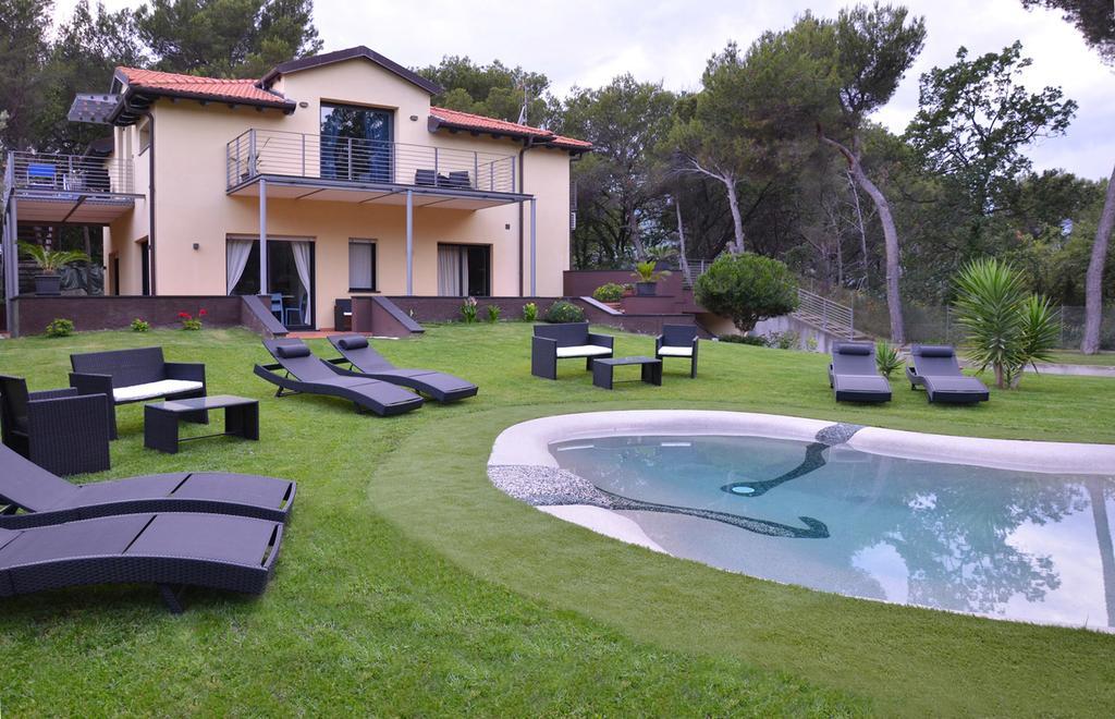 B&B Dodici Lune Andora Luaran gambar